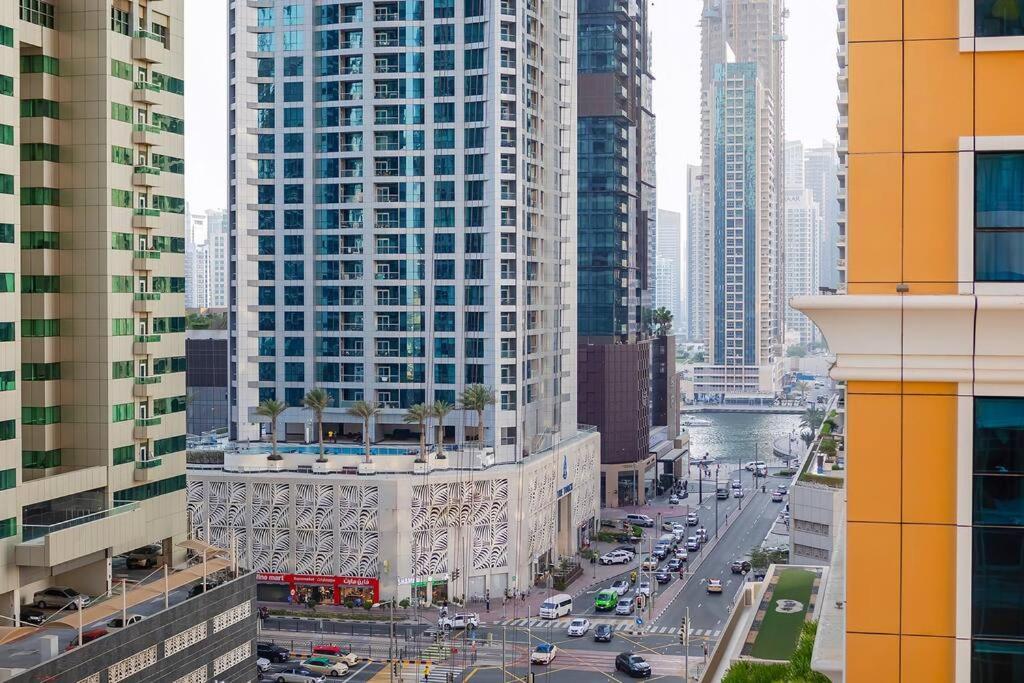 Spacious 2br In Marina Crown Apartment Dubai