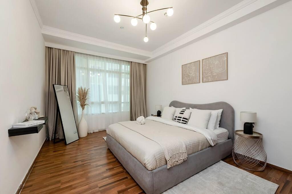 Apartment Spacious 2br In Marina Crown Dubai